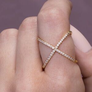 Elegant Gold Crossover Ring